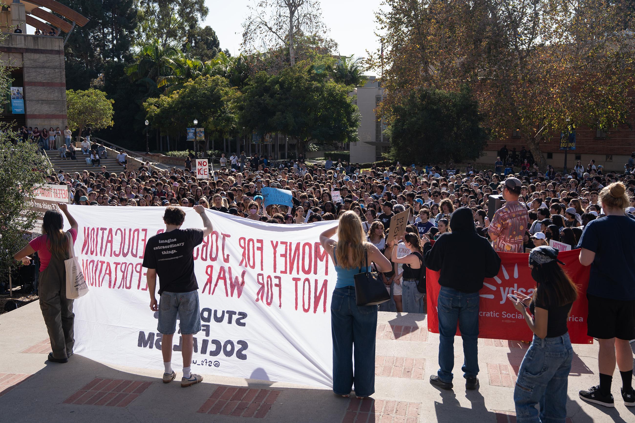 Opinion: Politically unengaged UCLA students must confront cognitive dissonance